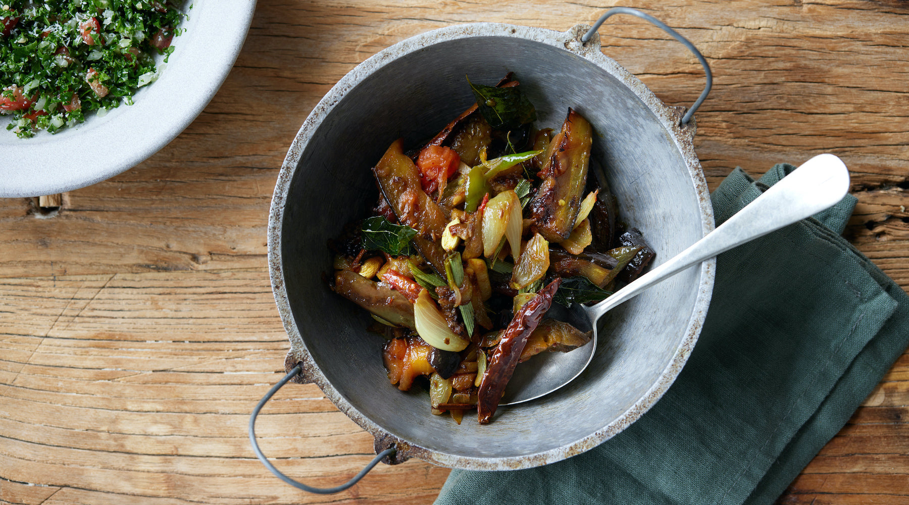 Aubergine moju